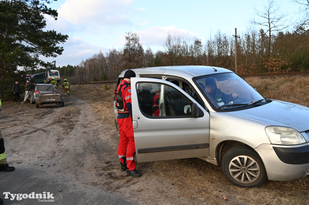 Wierzchucin: Bus wjechał pod pociąg