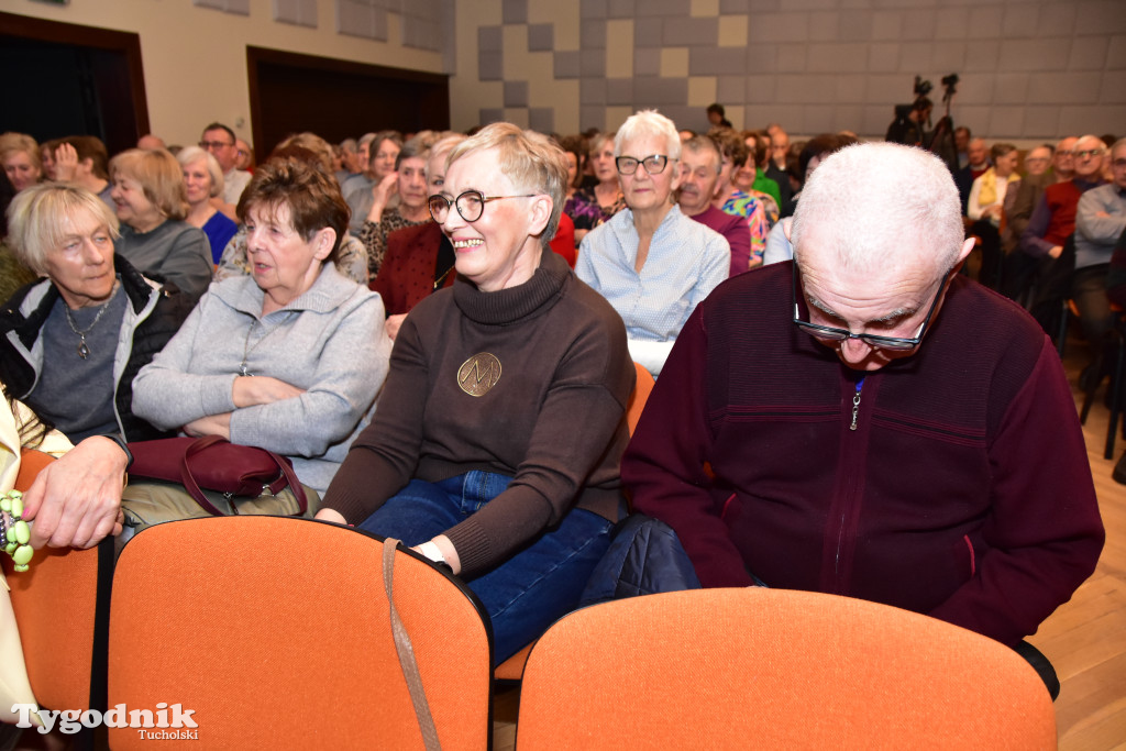 Kabaret Sanatorium: Premierowy występ z okazji 15-lecia istnienia przyciągnął tłumy