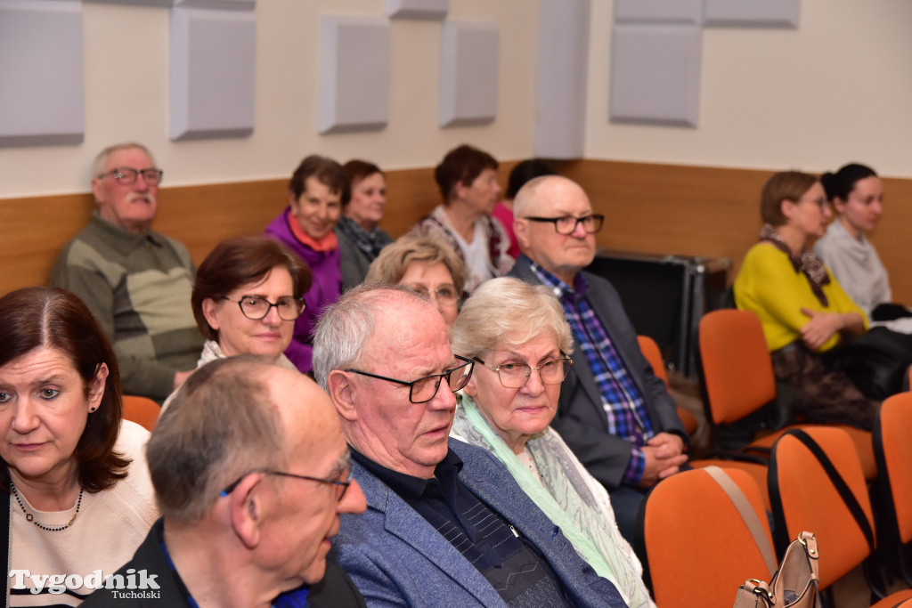 Kabaret Sanatorium: Premierowy występ z okazji 15-lecia istnienia przyciągnął tłumy