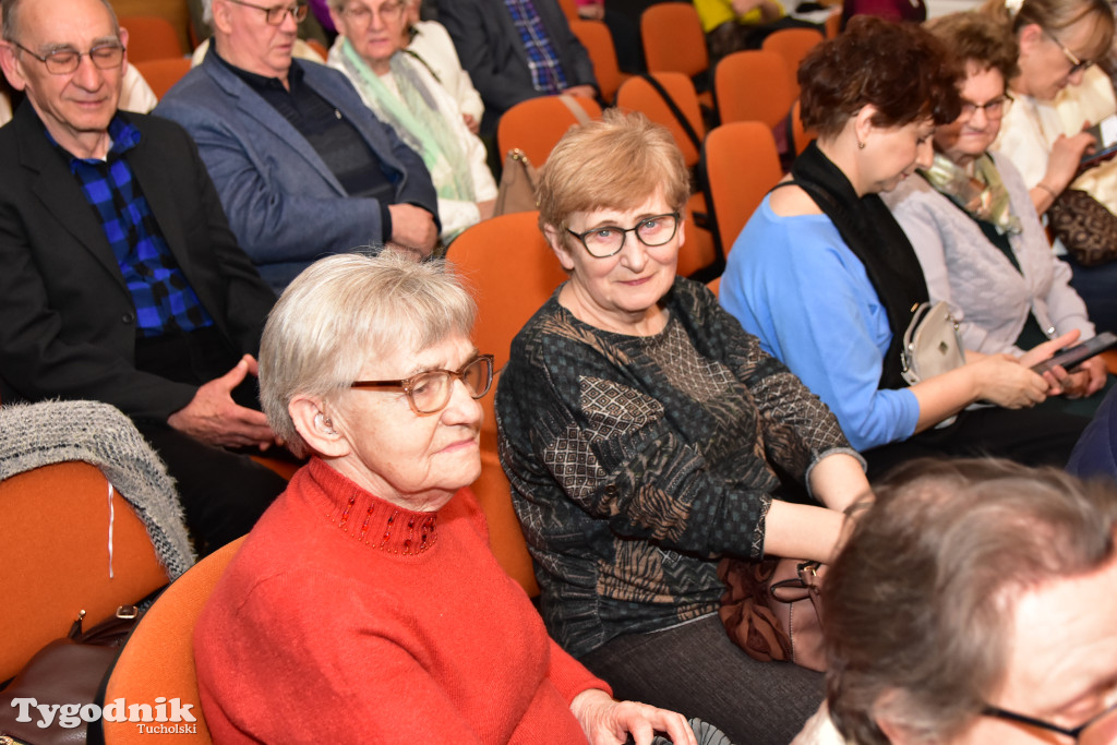 Kabaret Sanatorium: Premierowy występ z okazji 15-lecia istnienia przyciągnął tłumy