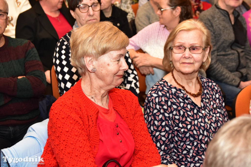 Kabaret Sanatorium: Premierowy występ z okazji 15-lecia istnienia przyciągnął tłumy