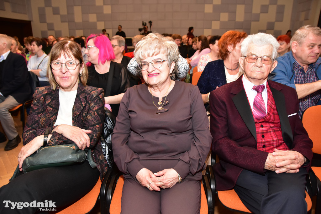 Kabaret Sanatorium: Premierowy występ z okazji 15-lecia istnienia przyciągnął tłumy