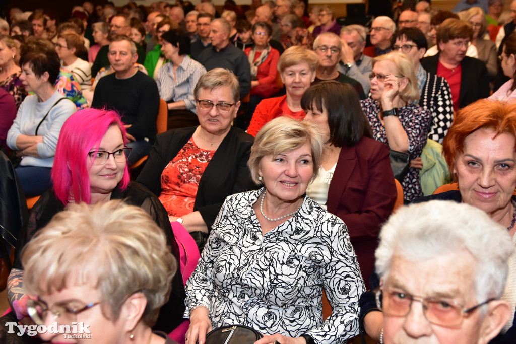 Kabaret Sanatorium: Premierowy występ z okazji 15-lecia istnienia przyciągnął tłumy