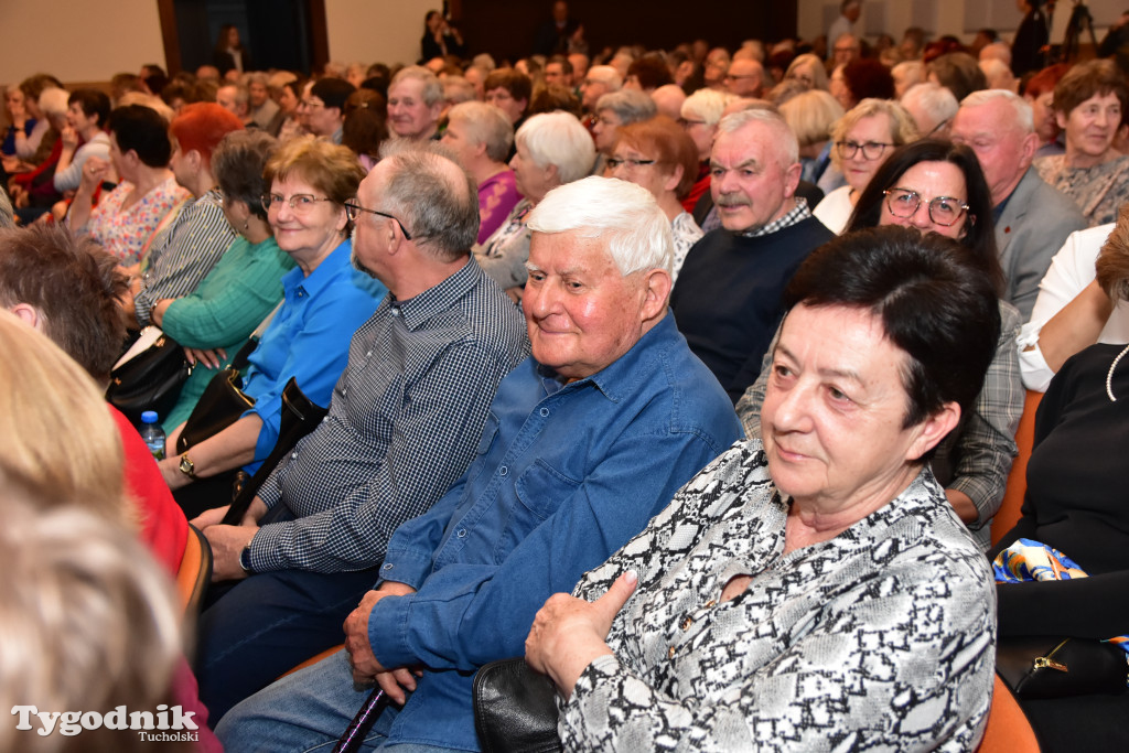 Kabaret Sanatorium: Premierowy występ z okazji 15-lecia istnienia przyciągnął tłumy