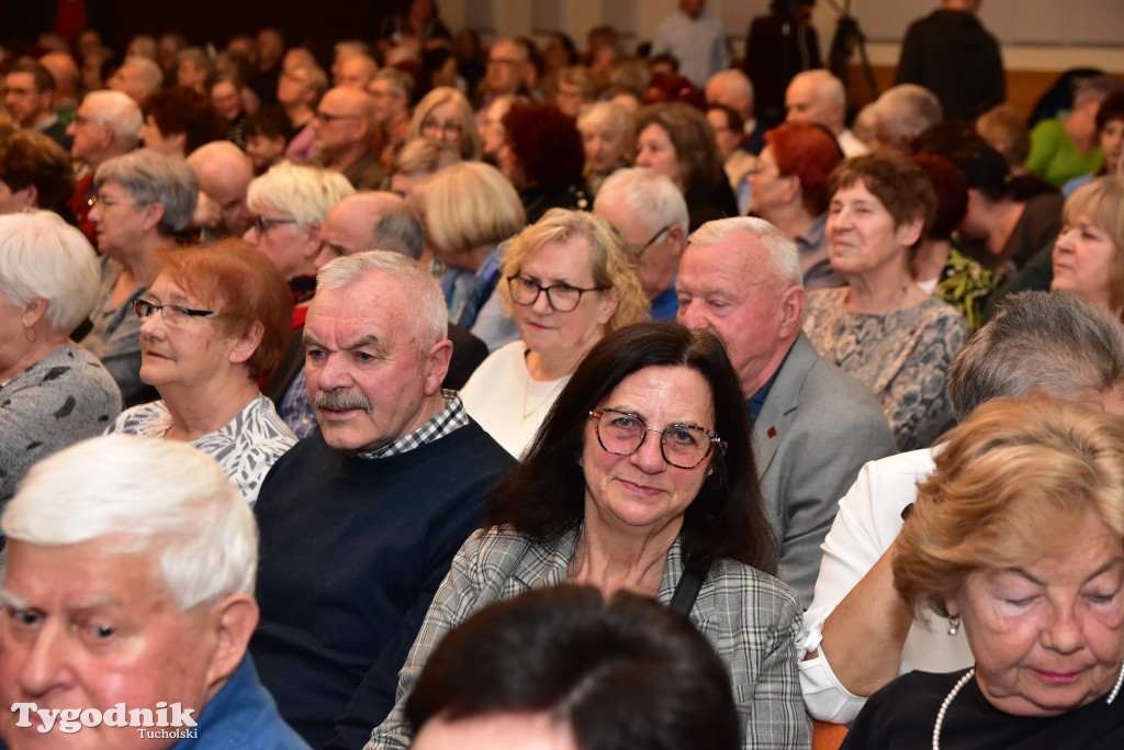 Kabaret Sanatorium: Premierowy występ z okazji 15-lecia istnienia przyciągnął tłumy