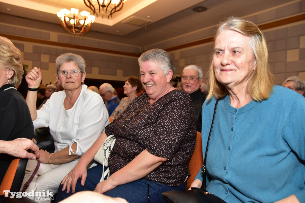 Kabaret Sanatorium: Premierowy występ z okazji 15-lecia istnienia przyciągnął tłumy