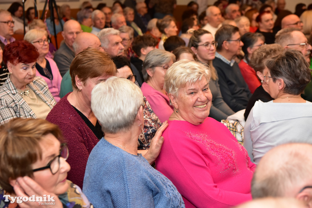 Kabaret Sanatorium: Premierowy występ z okazji 15-lecia istnienia przyciągnął tłumy