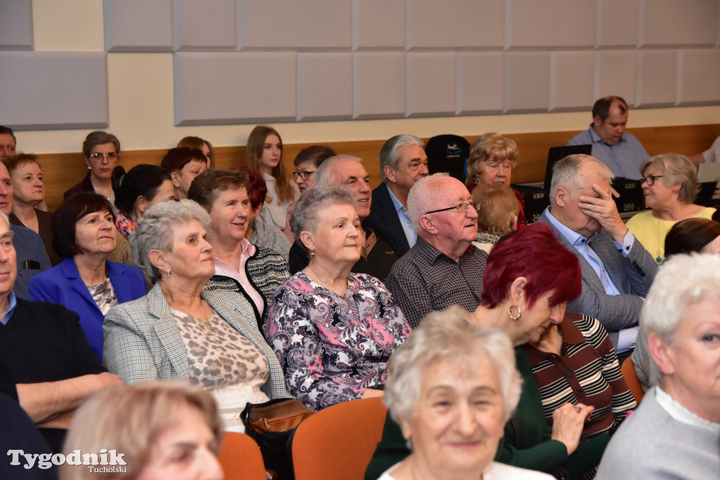 Kabaret Sanatorium: Premierowy występ z okazji 15-lecia istnienia przyciągnął tłumy