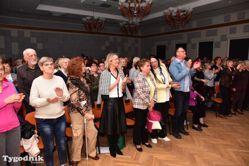 Kabaret Sanatorium: Premierowy występ z okazji 15-lecia istnienia przyciągnął tłumy