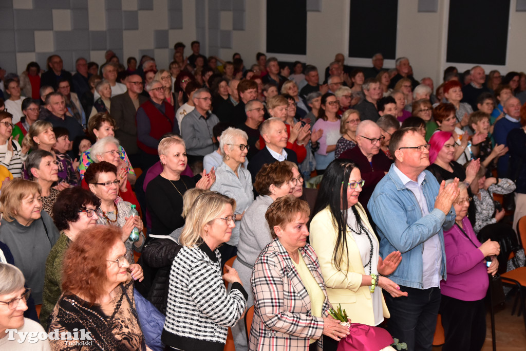 Kabaret Sanatorium: Premierowy występ z okazji 15-lecia istnienia przyciągnął tłumy