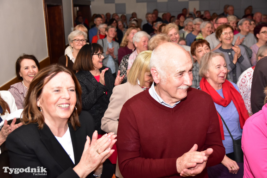 Kabaret Sanatorium: Premierowy występ z okazji 15-lecia istnienia przyciągnął tłumy
