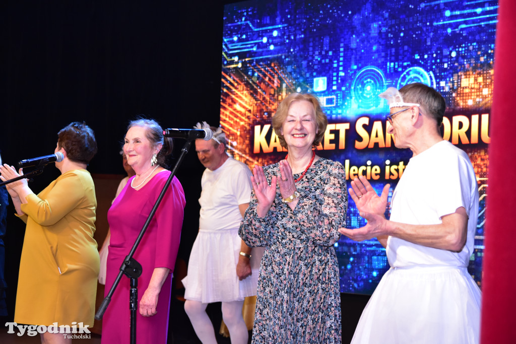 Kabaret Sanatorium: Premierowy występ z okazji 15-lecia istnienia przyciągnął tłumy