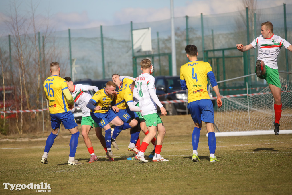 Rawys CEO Raciąż - Legia Chełmża 2:0 (1:0). Bramki: Damian Rybacki (11), Stenawk (71)