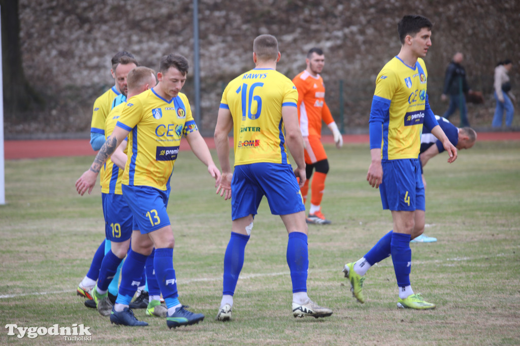 Chełminianka Chełmno - Rawys CEO Raciąż 1:4 (1:2). Bramki: Prondziński (4,88), Damian Rybacki (36), Guladi Kokoladze (63)
