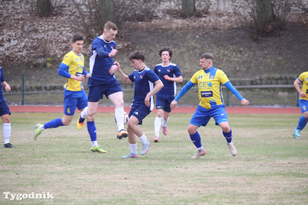 Chełminianka Chełmno - Rawys CEO Raciąż 1:4 (1:2). Bramki: Prondziński (4,88), Damian Rybacki (36), Guladi Kokoladze (63)