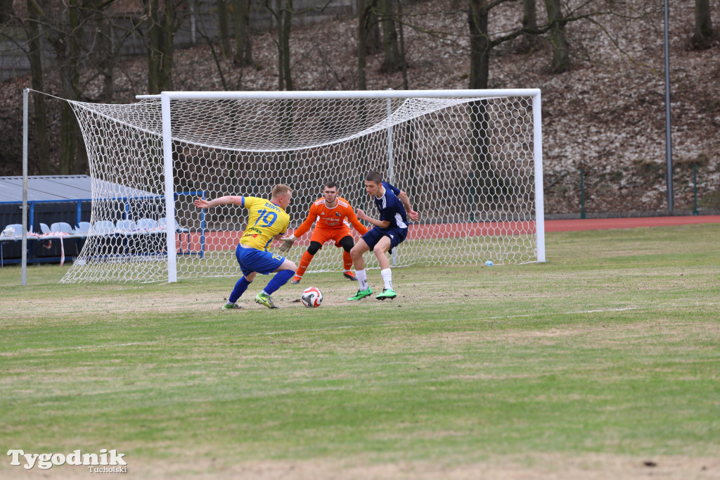Chełminianka Chełmno - Rawys CEO Raciąż 1:4 (1:2). Bramki: Prondziński (4,88), Damian Rybacki (36), Guladi Kokoladze (63)