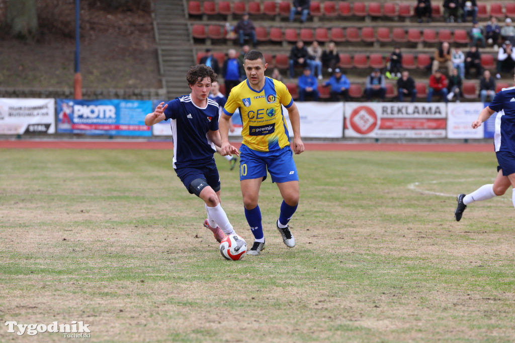 Chełminianka Chełmno - Rawys CEO Raciąż 1:4 (1:2). Bramki: Prondziński (4,88), Damian Rybacki (36), Guladi Kokoladze (63)