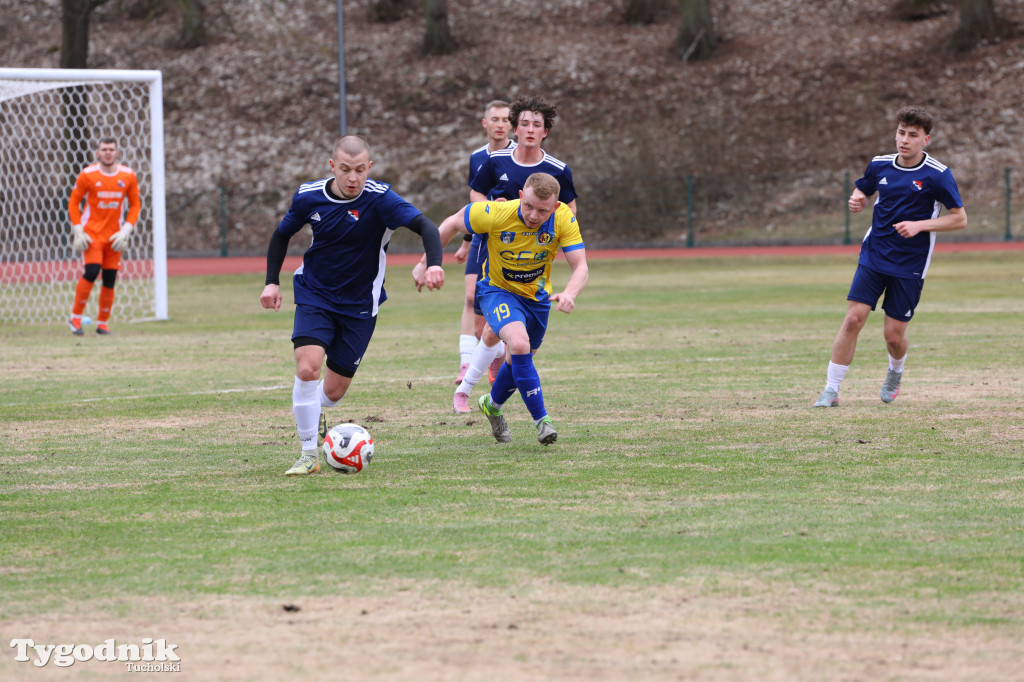 Chełminianka Chełmno - Rawys CEO Raciąż 1:4 (1:2). Bramki: Prondziński (4,88), Damian Rybacki (36), Guladi Kokoladze (63)