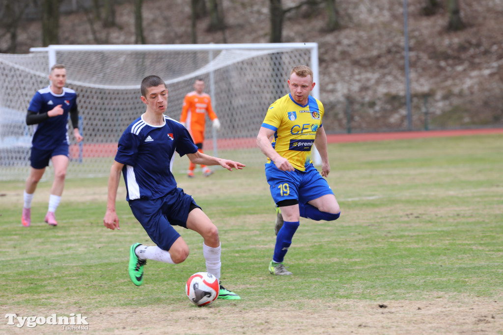 Chełminianka Chełmno - Rawys CEO Raciąż 1:4 (1:2). Bramki: Prondziński (4,88), Damian Rybacki (36), Guladi Kokoladze (63)