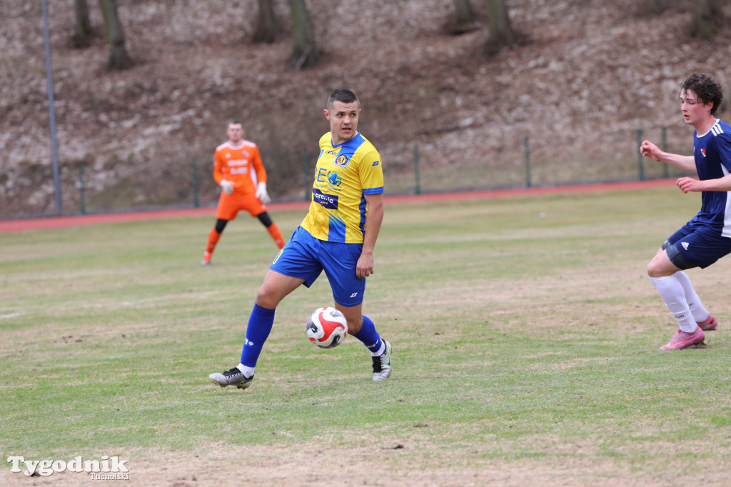 Chełminianka Chełmno - Rawys CEO Raciąż 1:4 (1:2). Bramki: Prondziński (4,88), Damian Rybacki (36), Guladi Kokoladze (63)