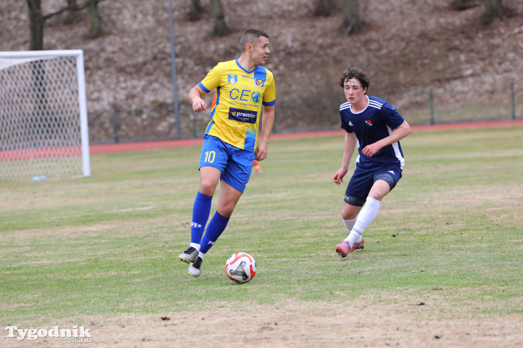 Chełminianka Chełmno - Rawys CEO Raciąż 1:4 (1:2). Bramki: Prondziński (4,88), Damian Rybacki (36), Guladi Kokoladze (63)