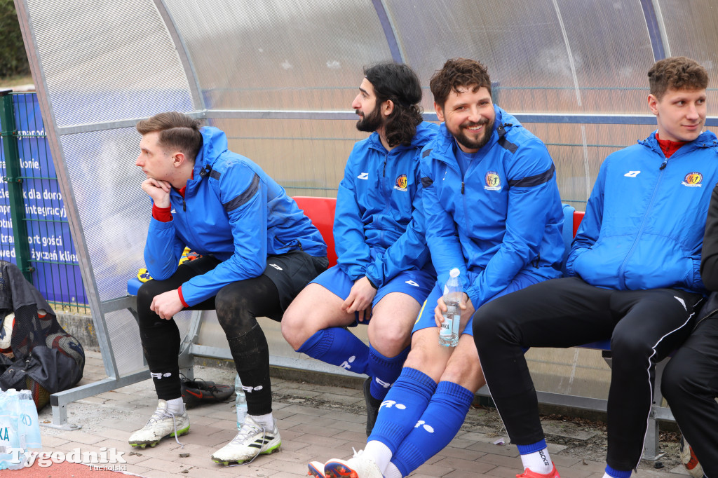 Chełminianka Chełmno - Rawys CEO Raciąż 1:4 (1:2). Bramki: Prondziński (4,88), Damian Rybacki (36), Guladi Kokoladze (63)