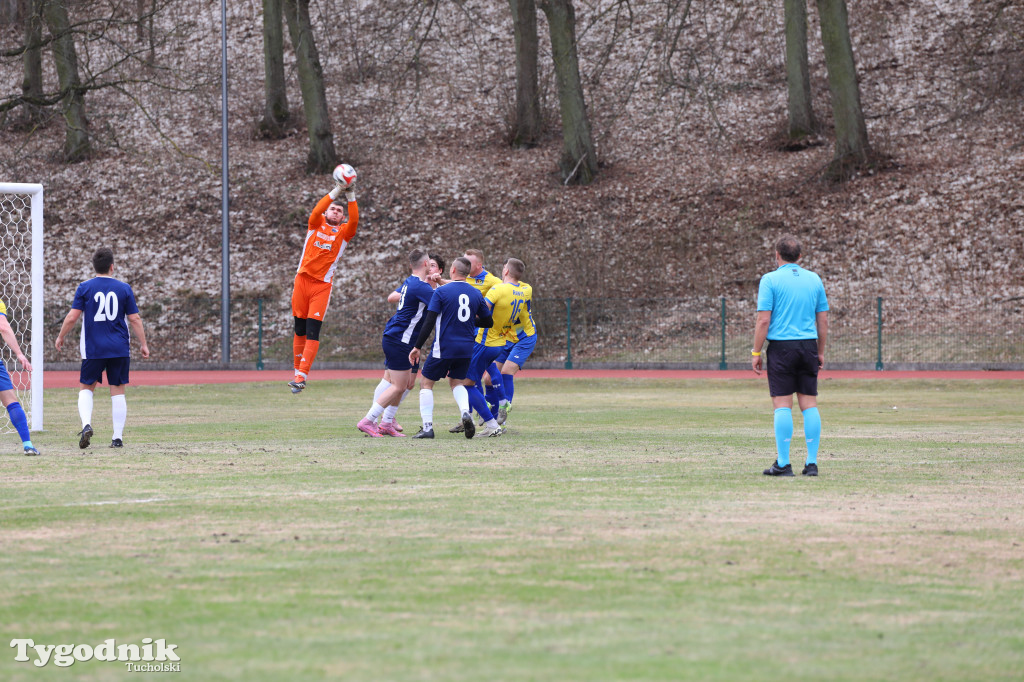 Chełminianka Chełmno - Rawys CEO Raciąż 1:4 (1:2). Bramki: Prondziński (4,88), Damian Rybacki (36), Guladi Kokoladze (63)