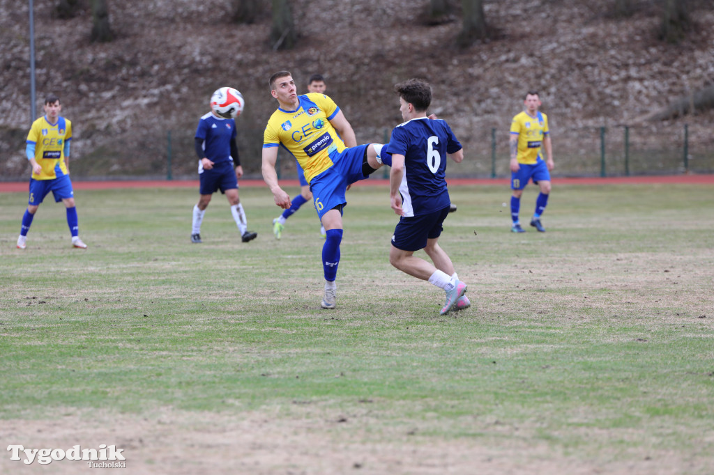 Chełminianka Chełmno - Rawys CEO Raciąż 1:4 (1:2). Bramki: Prondziński (4,88), Damian Rybacki (36), Guladi Kokoladze (63)