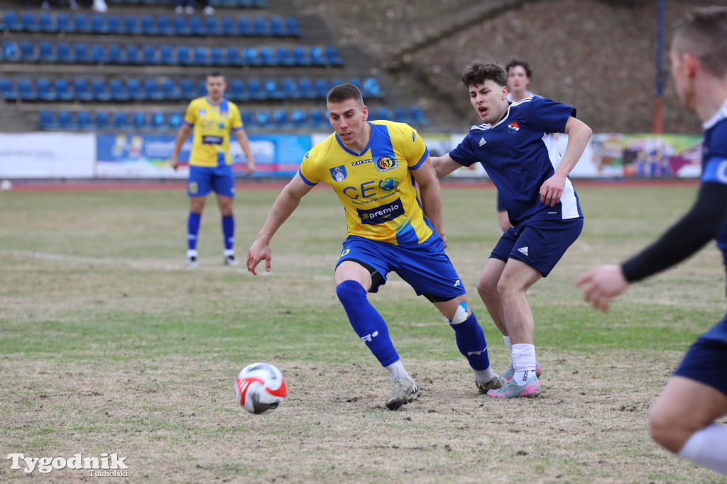 Chełminianka Chełmno - Rawys CEO Raciąż 1:4 (1:2). Bramki: Prondziński (4,88), Damian Rybacki (36), Guladi Kokoladze (63)
