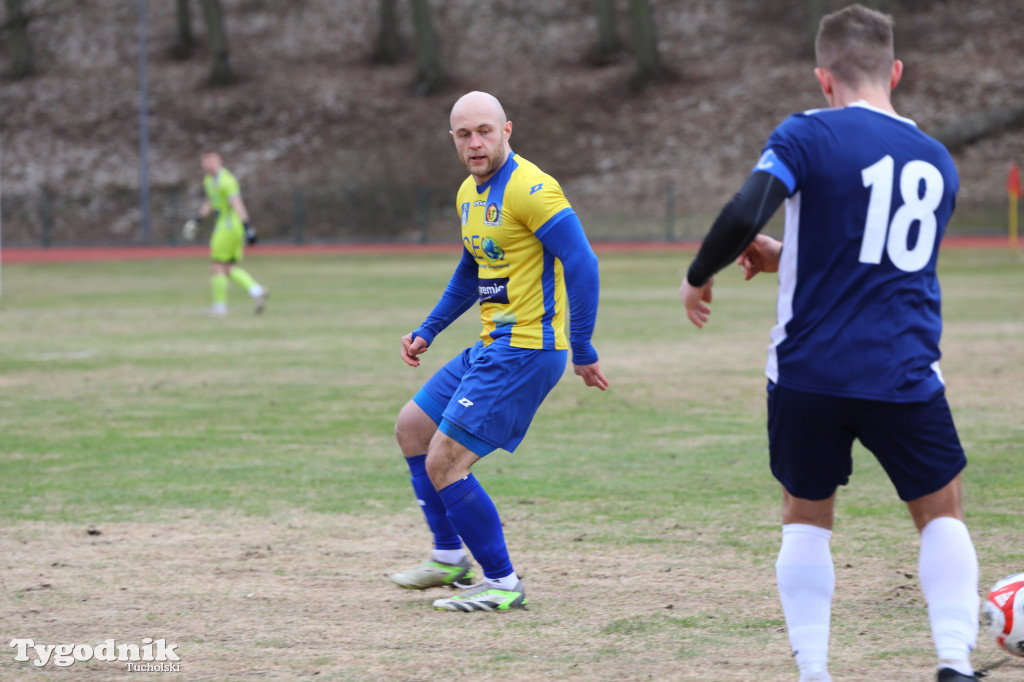 Chełminianka Chełmno - Rawys CEO Raciąż 1:4 (1:2). Bramki: Prondziński (4,88), Damian Rybacki (36), Guladi Kokoladze (63)