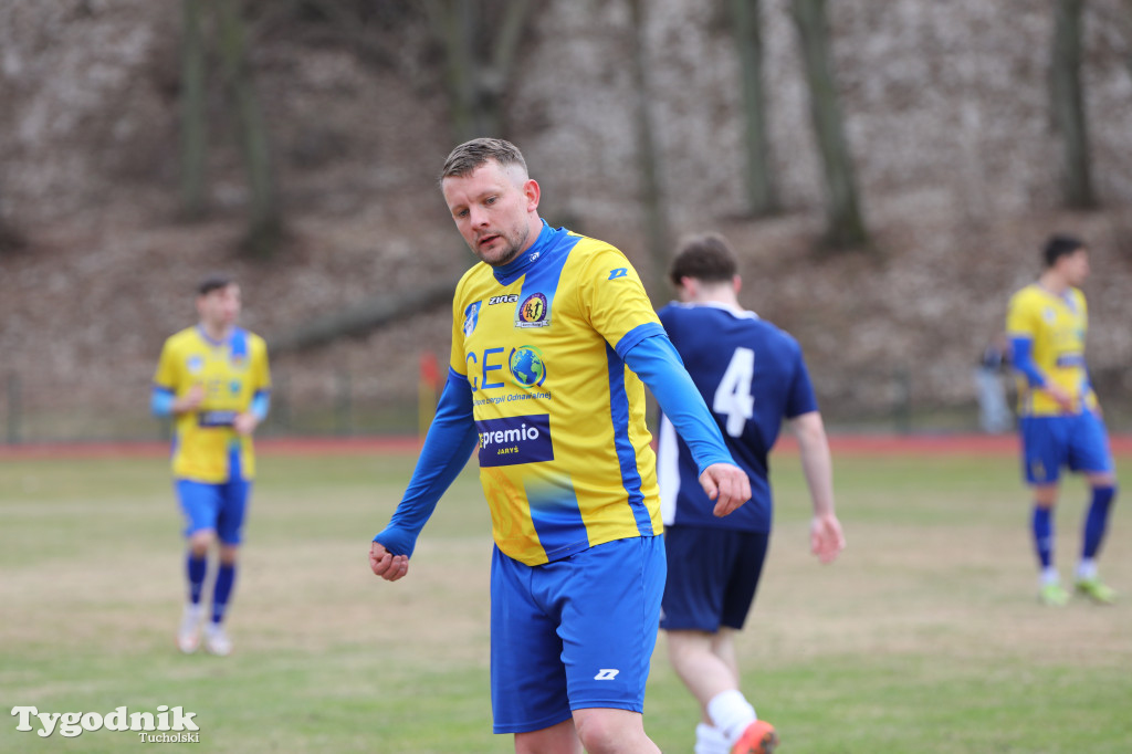 Chełminianka Chełmno - Rawys CEO Raciąż 1:4 (1:2). Bramki: Prondziński (4,88), Damian Rybacki (36), Guladi Kokoladze (63)