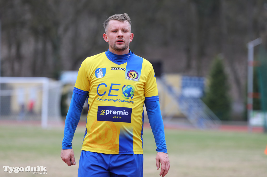 Chełminianka Chełmno - Rawys CEO Raciąż 1:4 (1:2). Bramki: Prondziński (4,88), Damian Rybacki (36), Guladi Kokoladze (63)