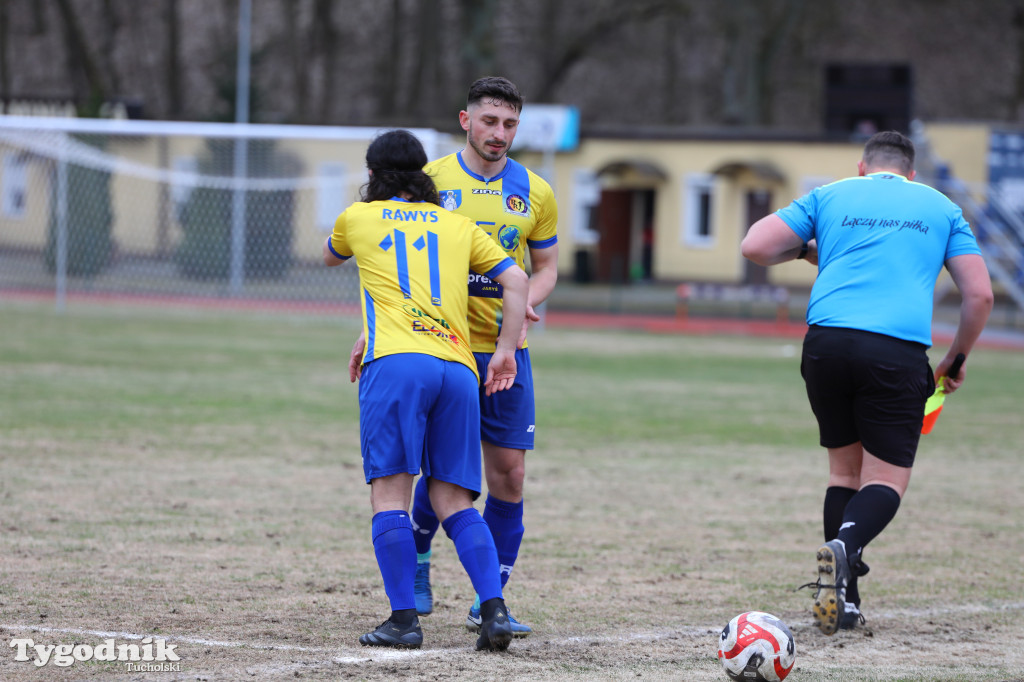 Chełminianka Chełmno - Rawys CEO Raciąż 1:4 (1:2). Bramki: Prondziński (4,88), Damian Rybacki (36), Guladi Kokoladze (63)