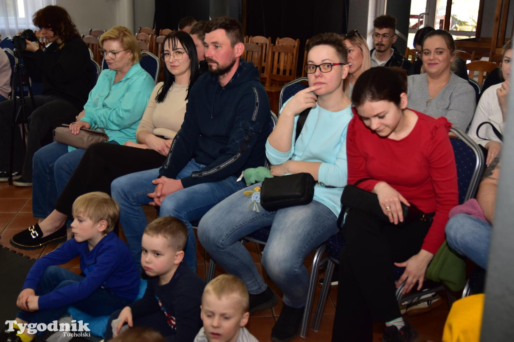 Spektakl lalkowy w B-CK w Kęsowie