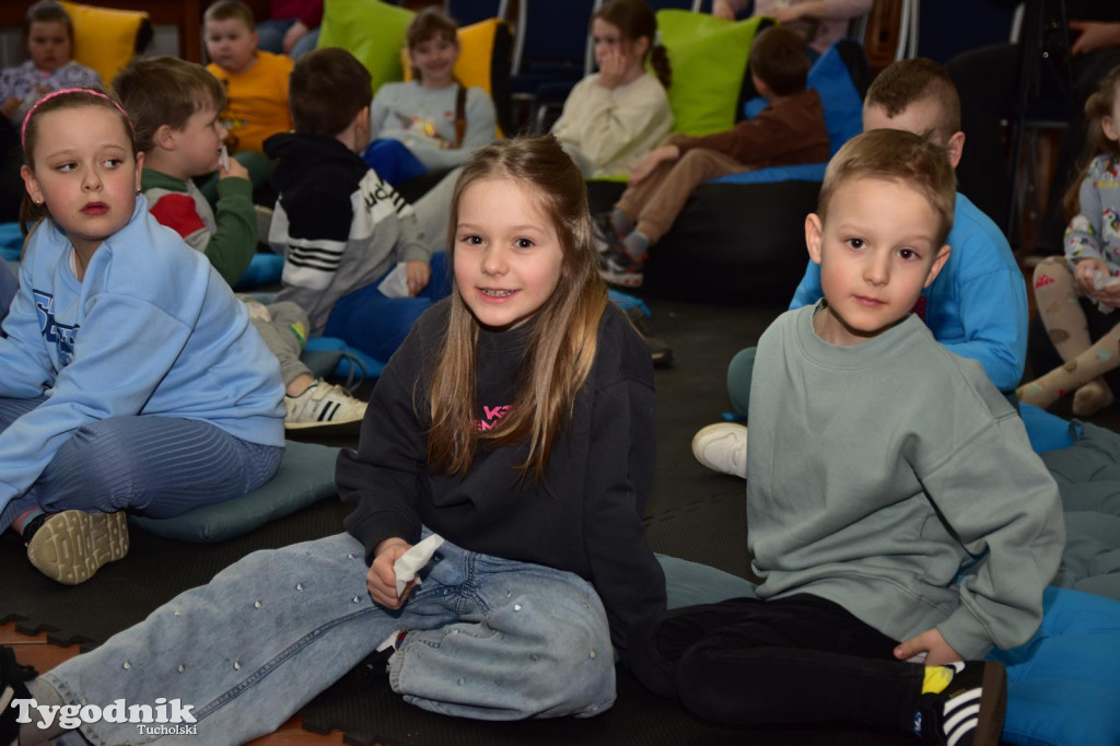 Spektakl lalkowy w B-CK w Kęsowie