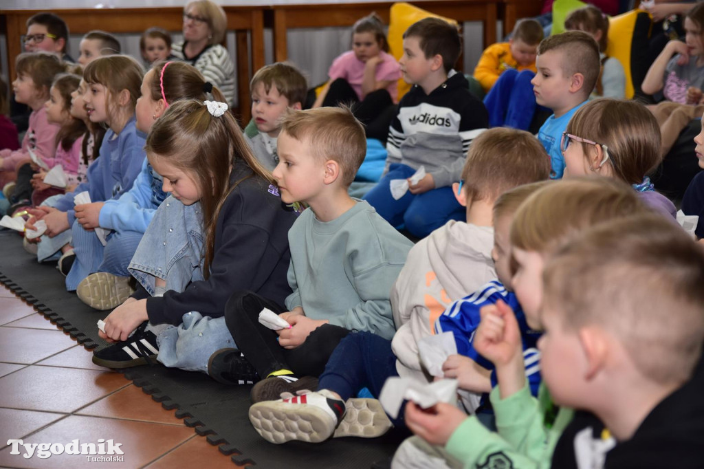 Spektakl lalkowy w B-CK w Kęsowie