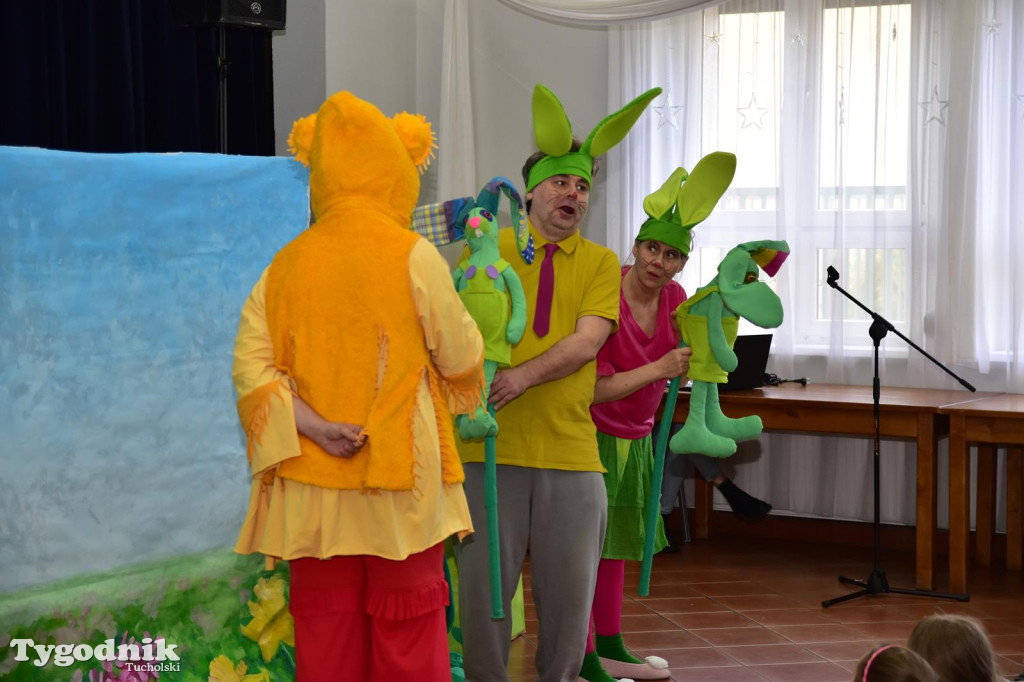 Spektakl lalkowy w B-CK w Kęsowie