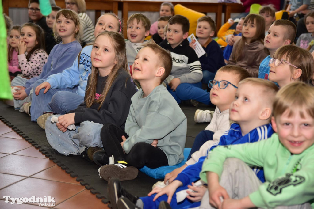 Spektakl lalkowy w B-CK w Kęsowie