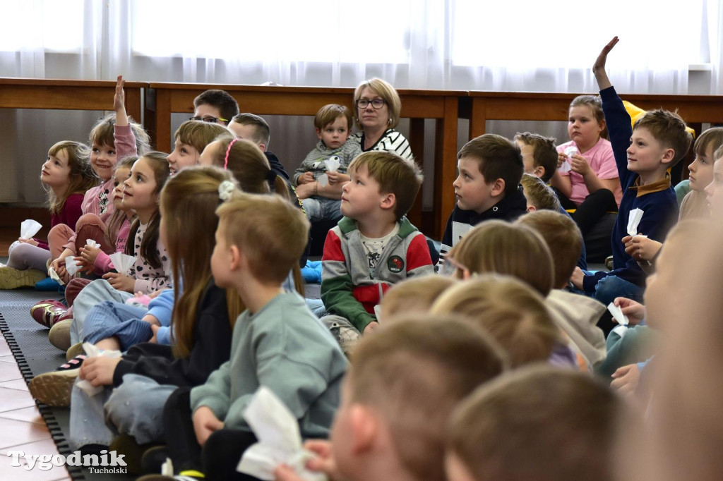 Spektakl lalkowy w B-CK w Kęsowie