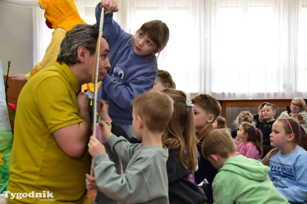 Spektakl lalkowy w B-CK w Kęsowie