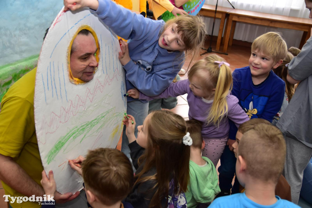 Spektakl lalkowy w B-CK w Kęsowie