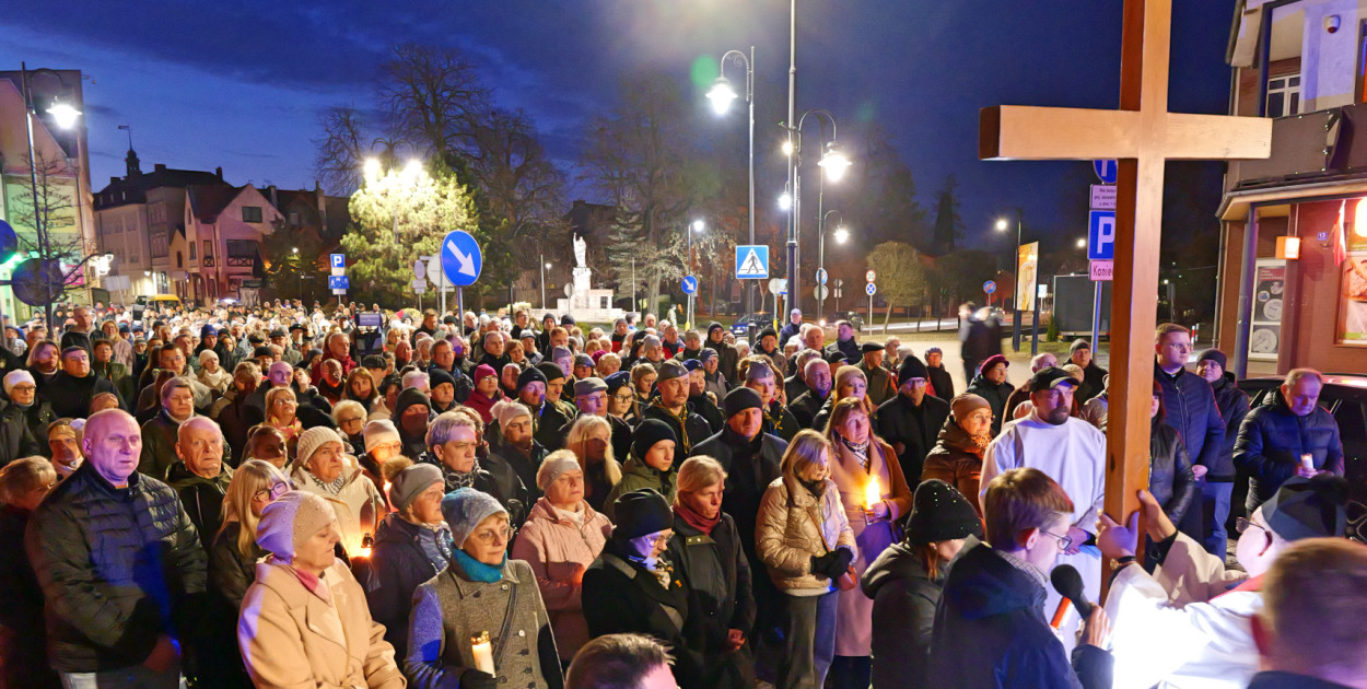Miejska Droga Krzyżowa w Tucholi (29 marca)