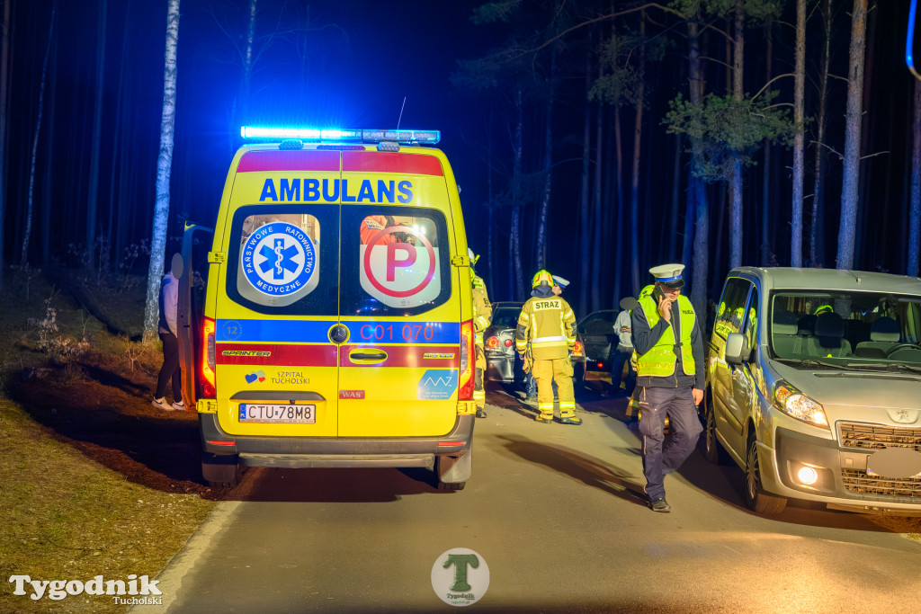 Wypadek z udziałem motocyklisty i osobówki koło Cekcynka