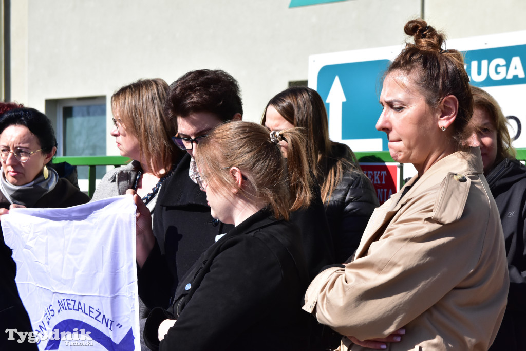 Tuchola: Protest pracowników inspektoratu Zakładu Ubezpieczeń Społecznych