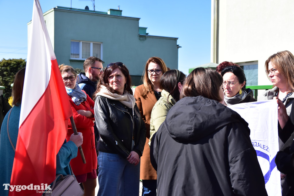 Tuchola: Protest pracowników inspektoratu Zakładu Ubezpieczeń Społecznych