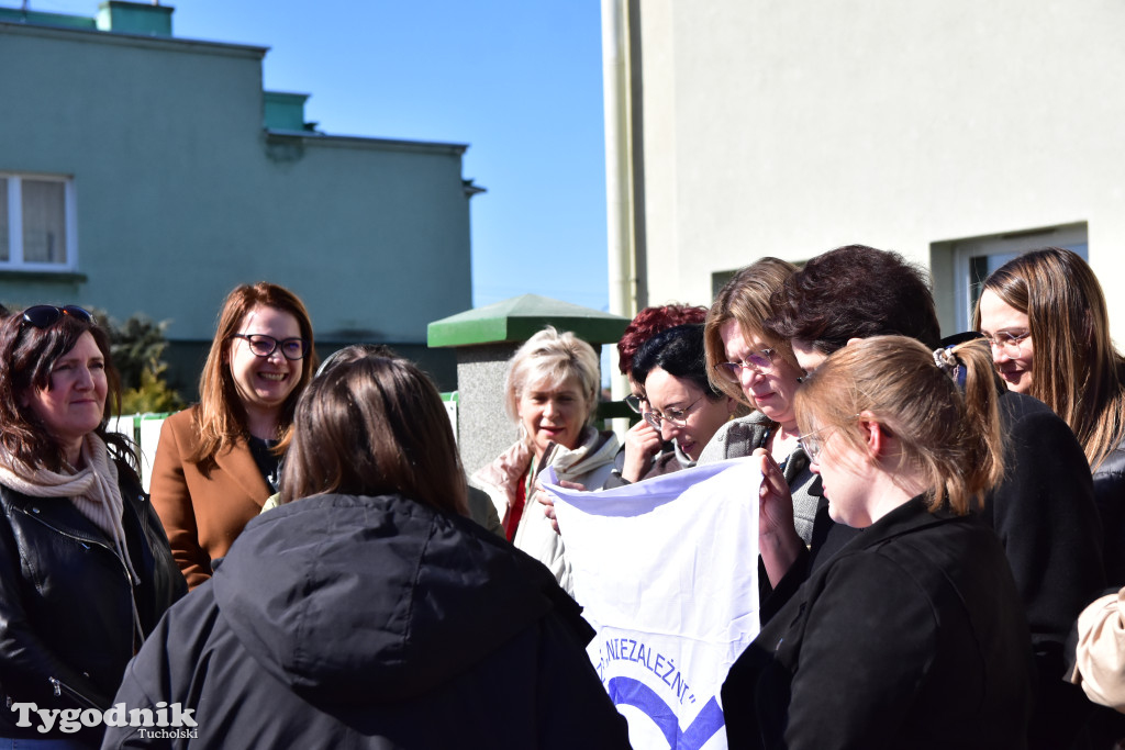 Tuchola: Protest pracowników inspektoratu Zakładu Ubezpieczeń Społecznych