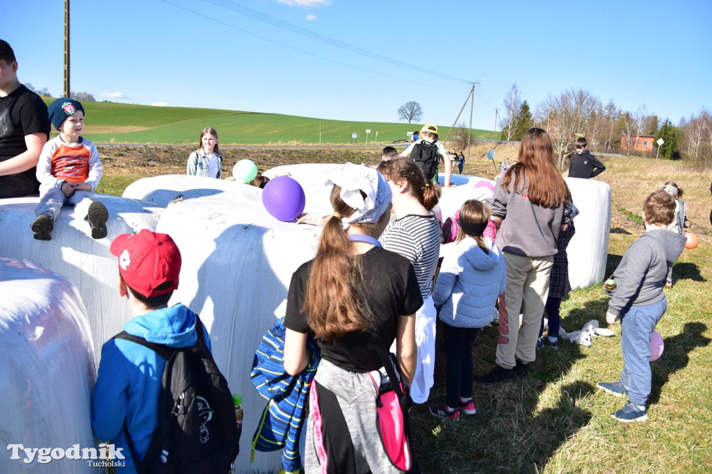 Przyrowa: Wielkanocny kiermasz i poszukiwania zajączka