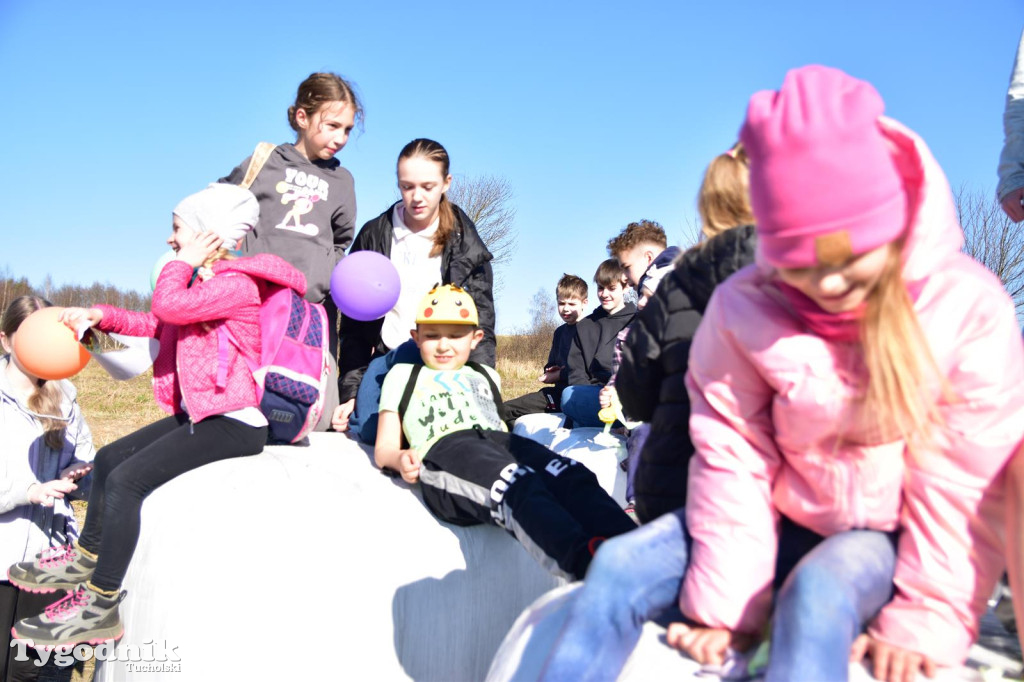 Przyrowa: Wielkanocny kiermasz i poszukiwania zajączka