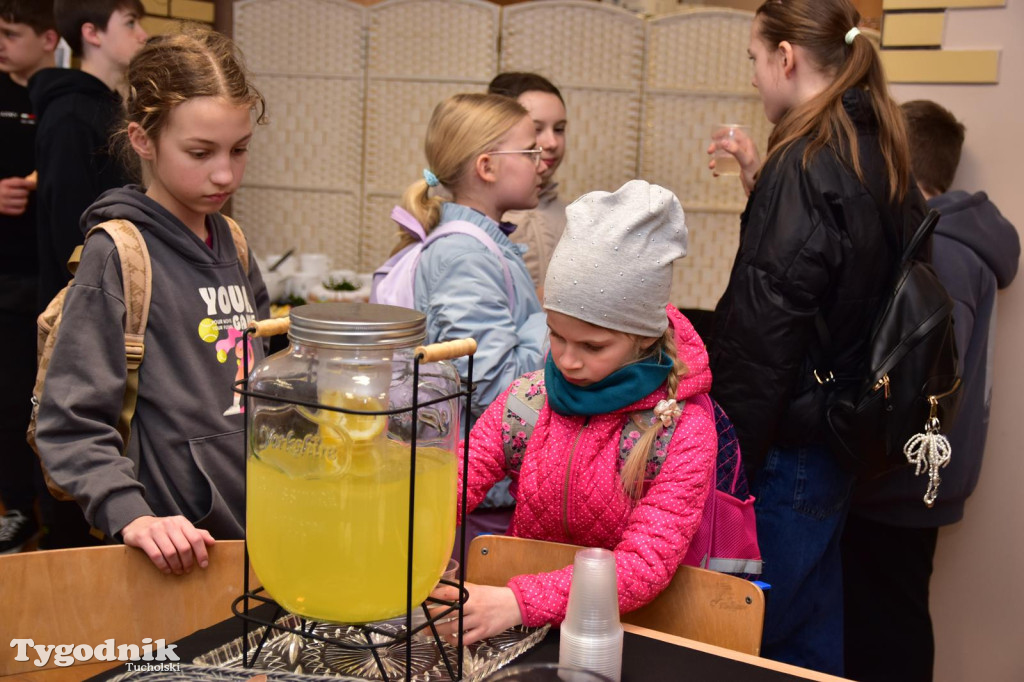 Przyrowa: Wielkanocny kiermasz i poszukiwania zajączka