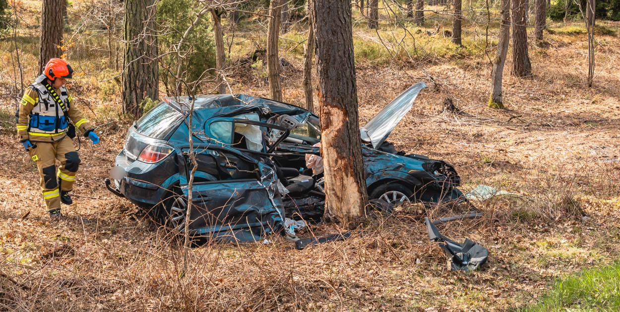 DW240. Wypadek w rejonie Lubiewic 11 kwietnia